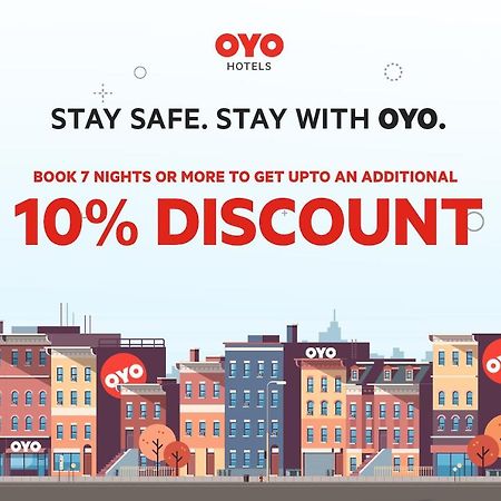 Oyo Hotel Durham West Hills מראה חיצוני תמונה